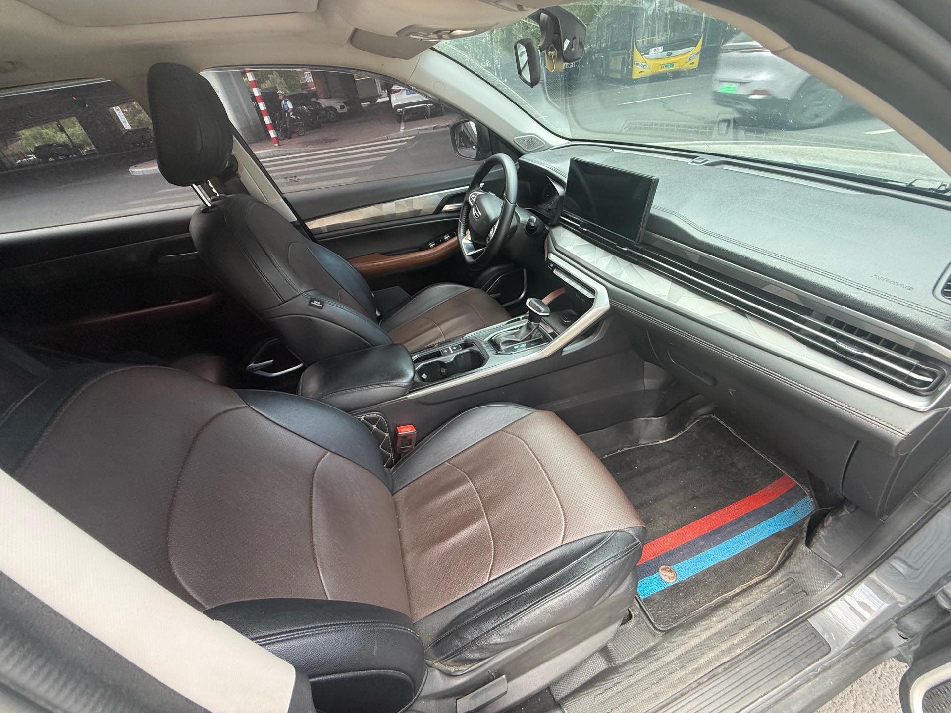 GEELY Vision X6 2022 car image #6