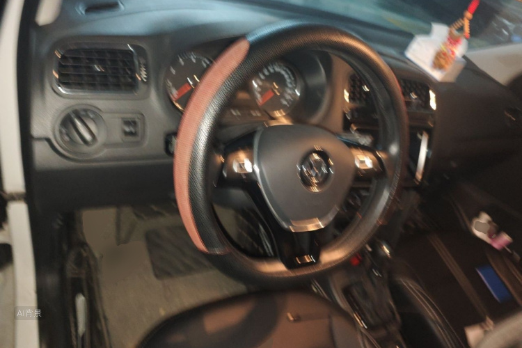Volkswagen Polo 2019 car image #12