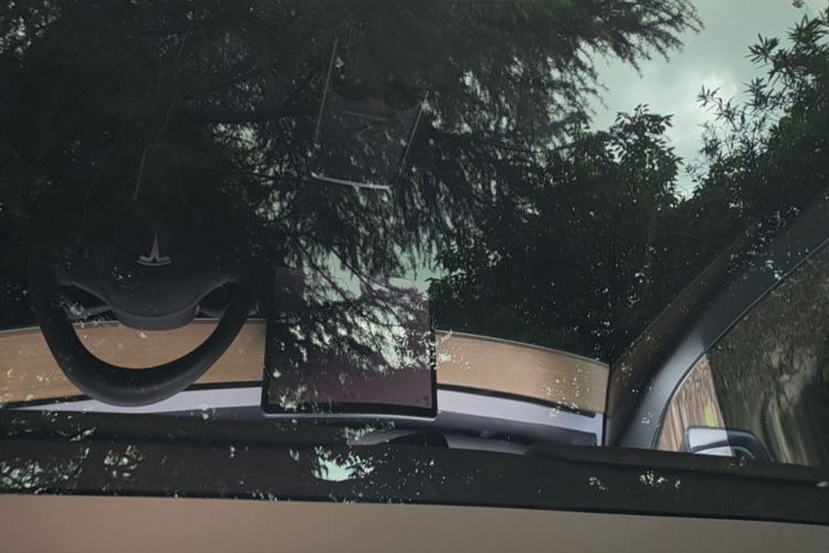 Tesla Model Y 2022 #20 Tesla Model Y 2022 car image #20