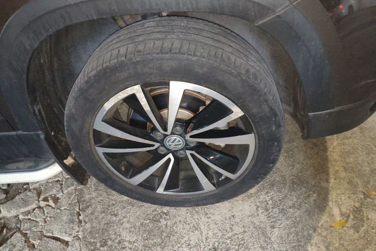 Volkswagen Tharu 2020 car image #9