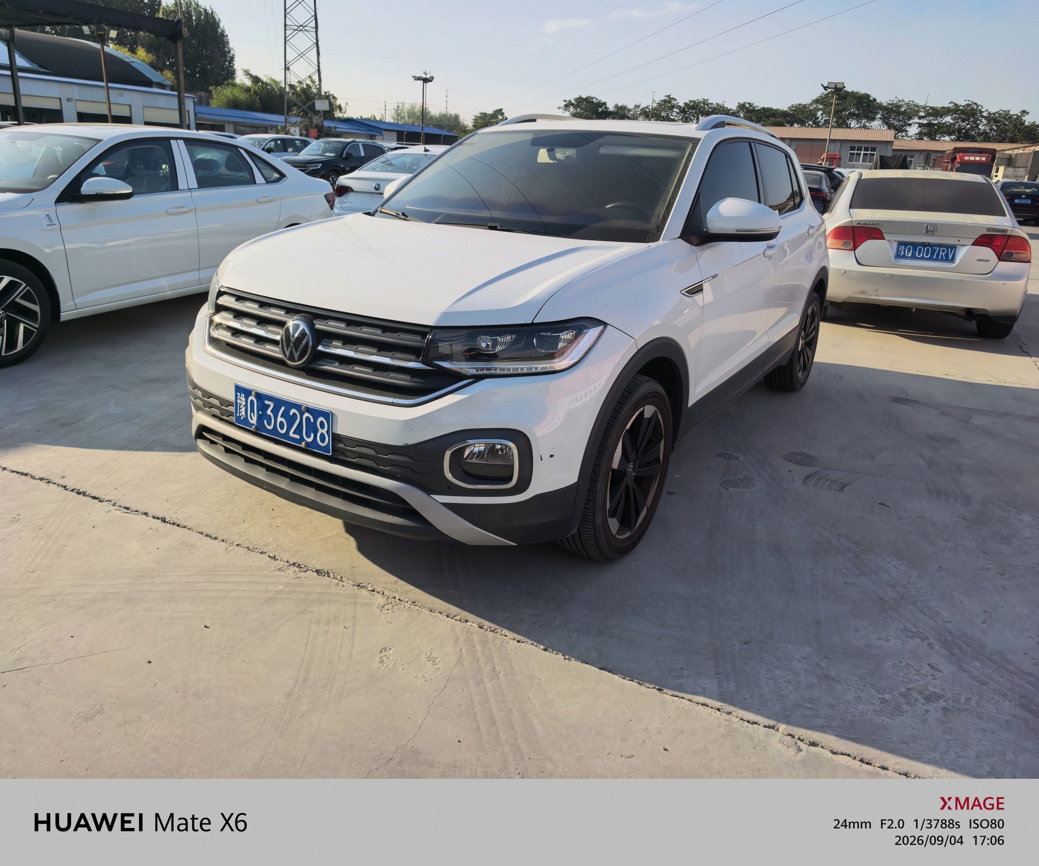 Volkswagen Tacqua 2020 car image 