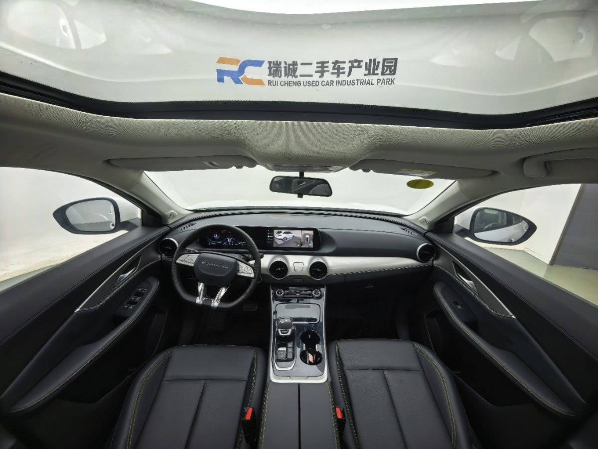 Forthing T5 EVO 2024 car image #13