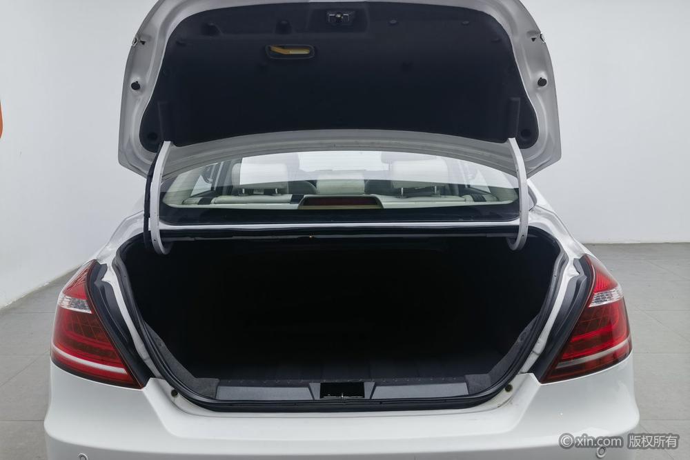 GEELY Emgrand 2015 car image #24