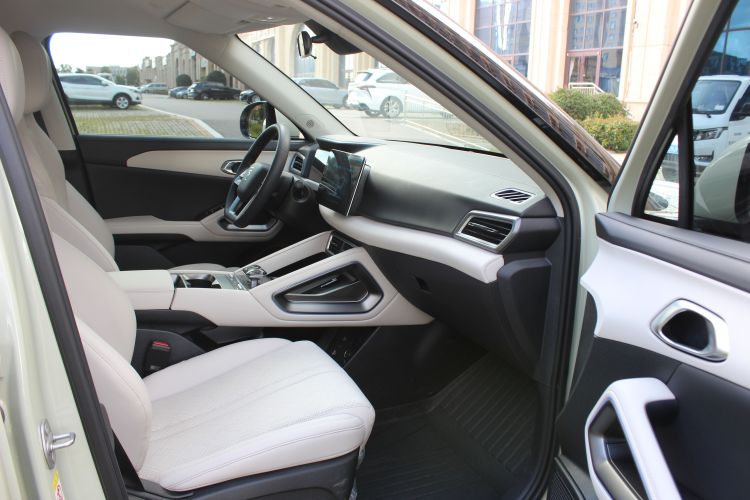 BYD YuanUP 2024 #24 BYD YuanUP 2024 car image #24