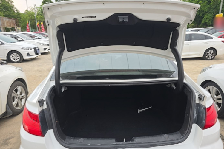 GEELY Emgrand GL 2017 car image #19