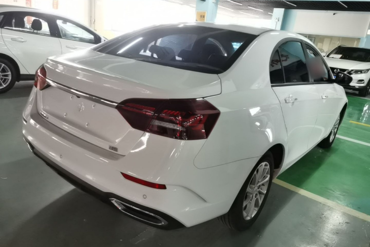 GEELY Emgrand 2021 car image #7