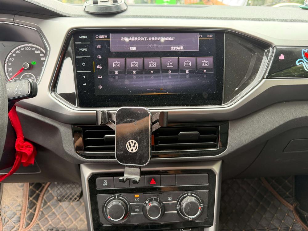 Volkswagen T-Cross 2021 car image #8