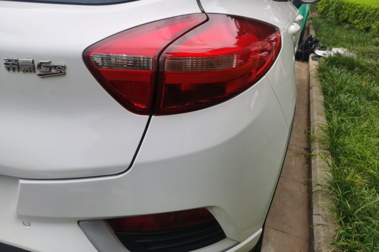 GEELY Emgrand GS 2016 car image #8