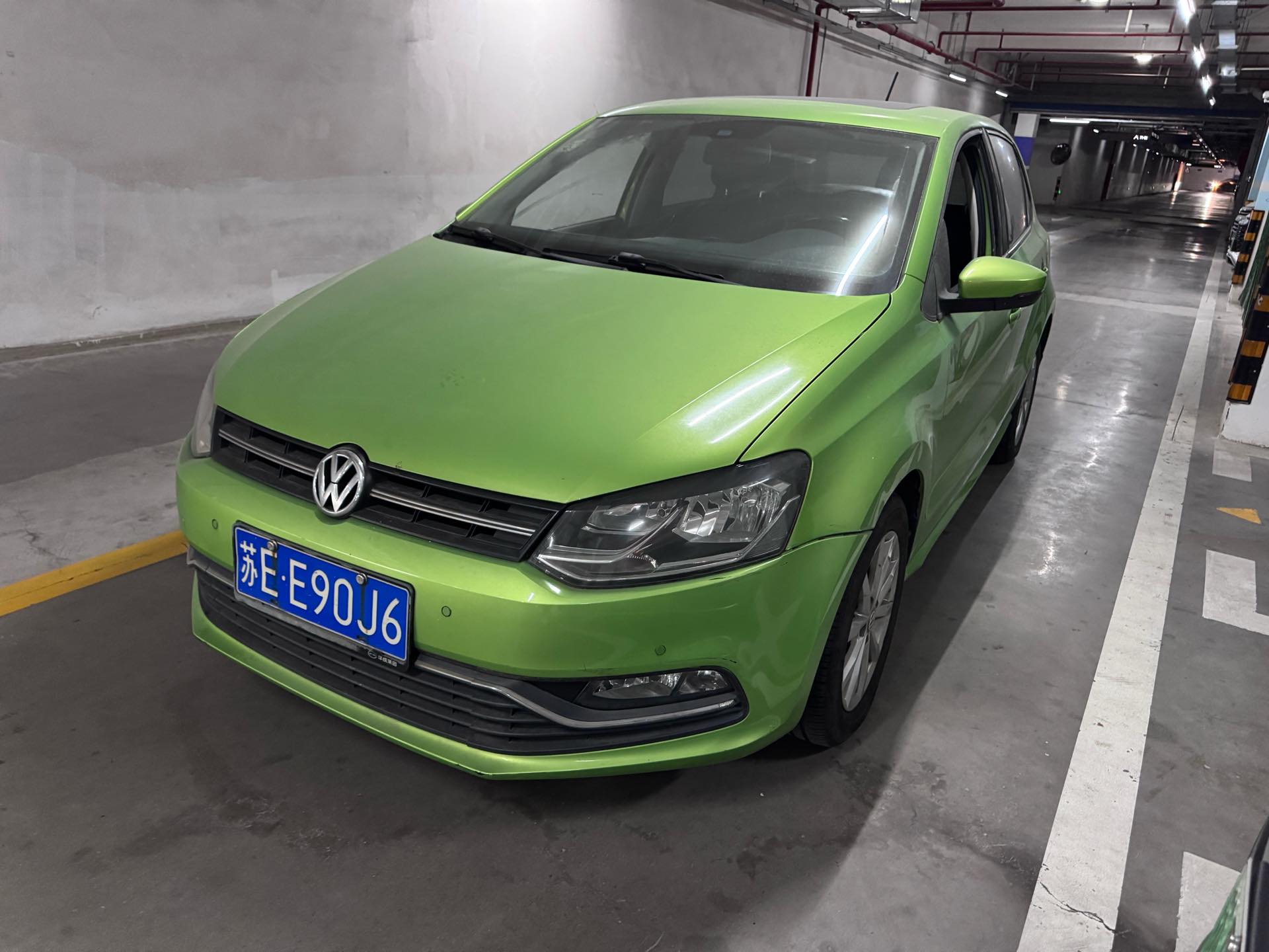 Volkswagen Polo 2014 car image 