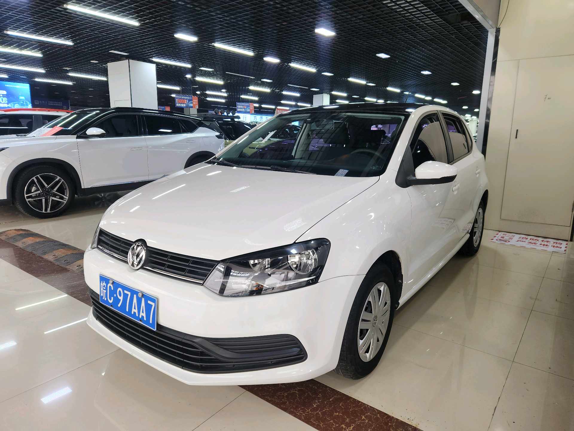 Volkswagen Polo 2018 image de voiture 