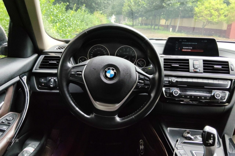 BMW 3 Series 2018 #12 BMW 3 Series 2018 car image #12