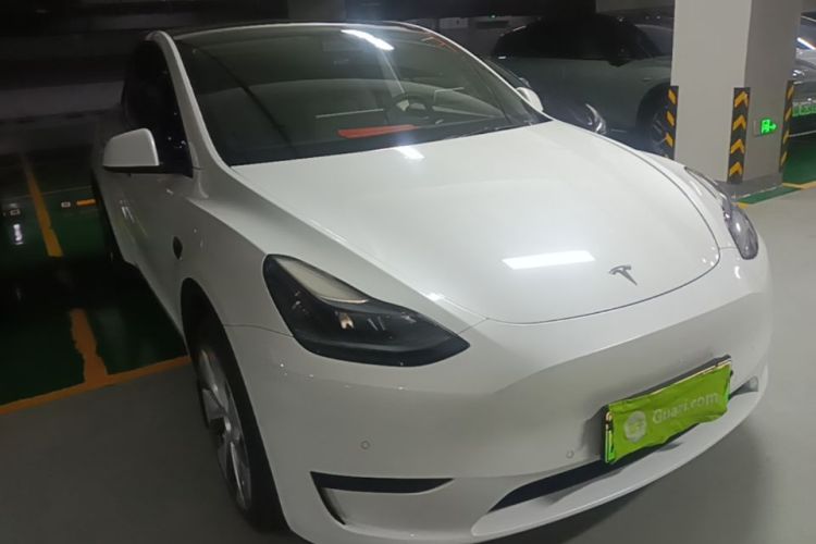 Tesla Model Y 2023 car image #6