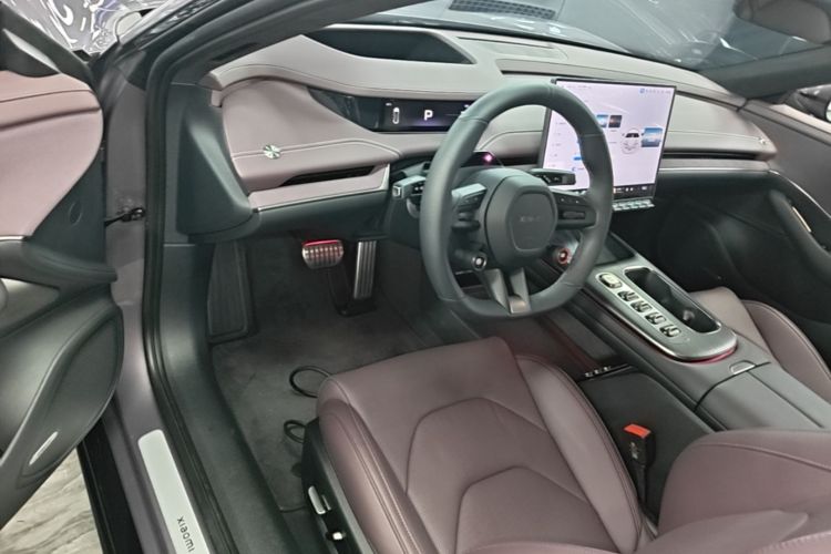 MI SU7 2024 car image #16
