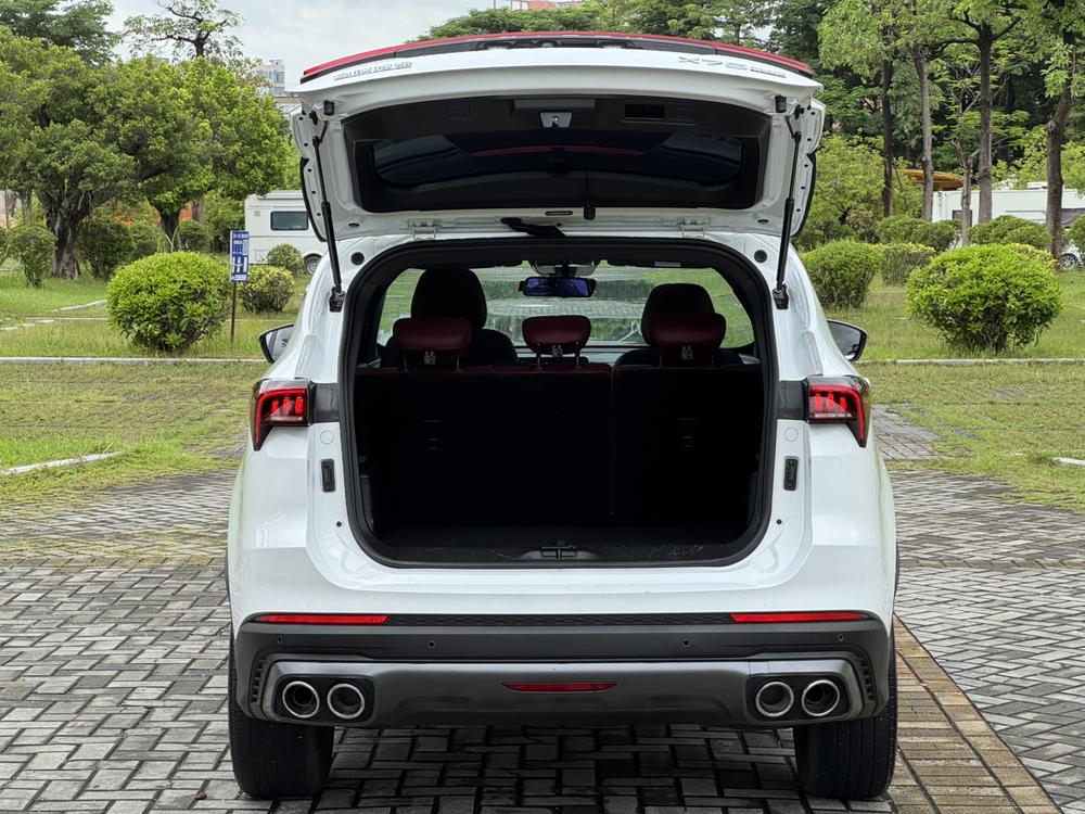 Jetour X70 PLUS 2023 car image #26
