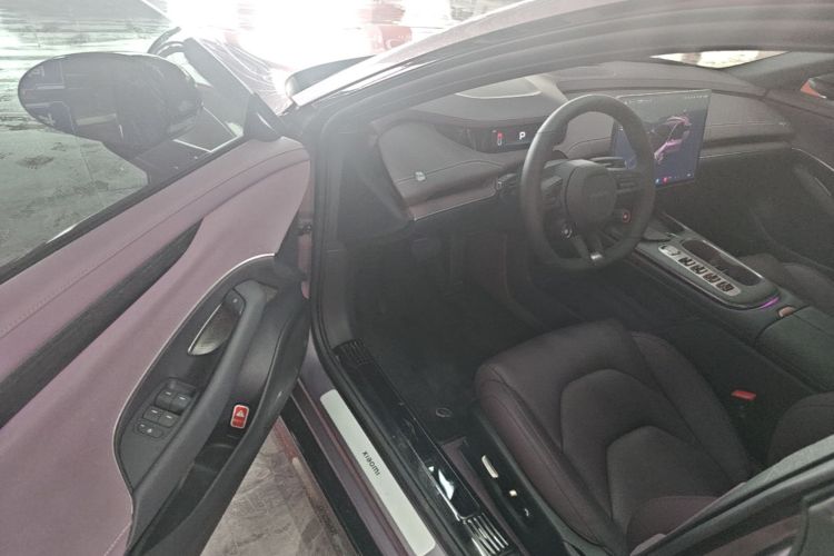 MI SU7 2025 car image #16
