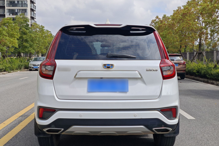 GEELY Vision X6 2020 immagine di auto #6
