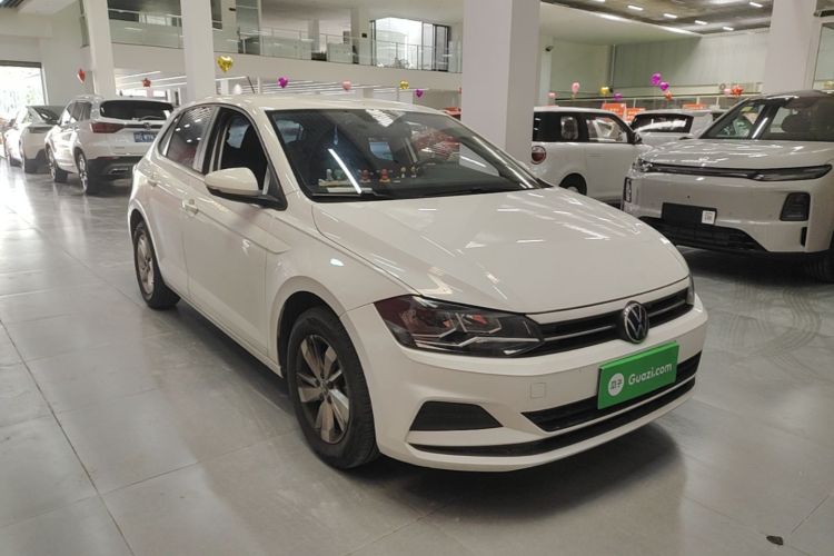 Volkswagen Polo 2023 car image #4