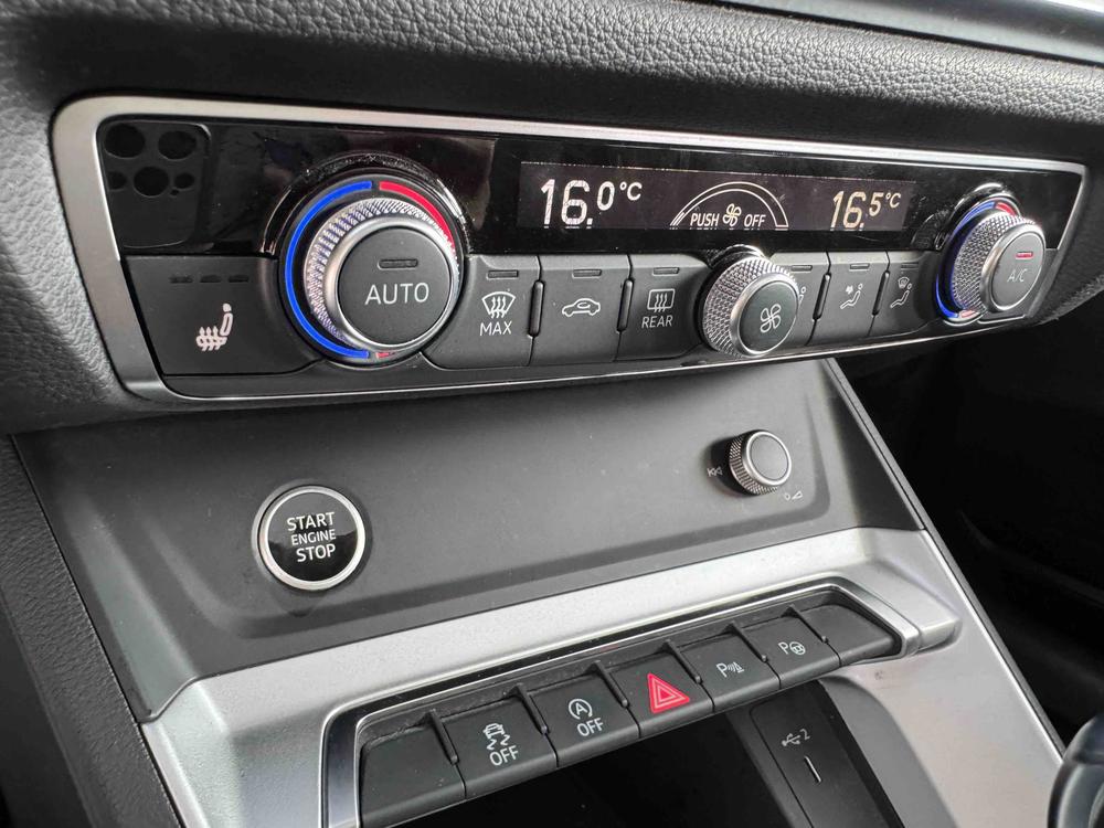 Audi Q3 2022 car image #19
