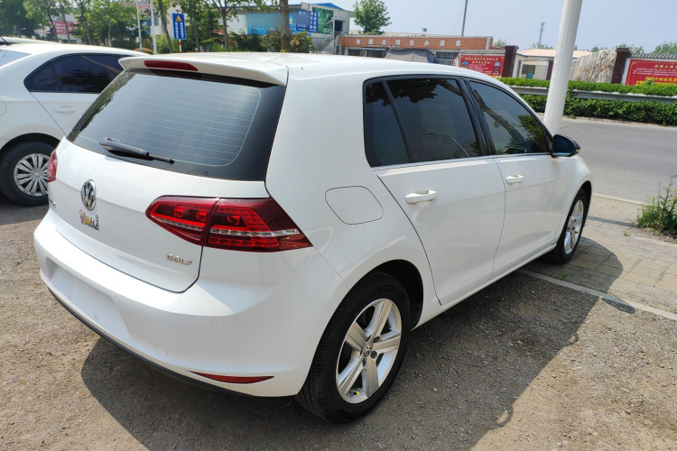 Volkswagen Golf 2017 imagem de carro #5