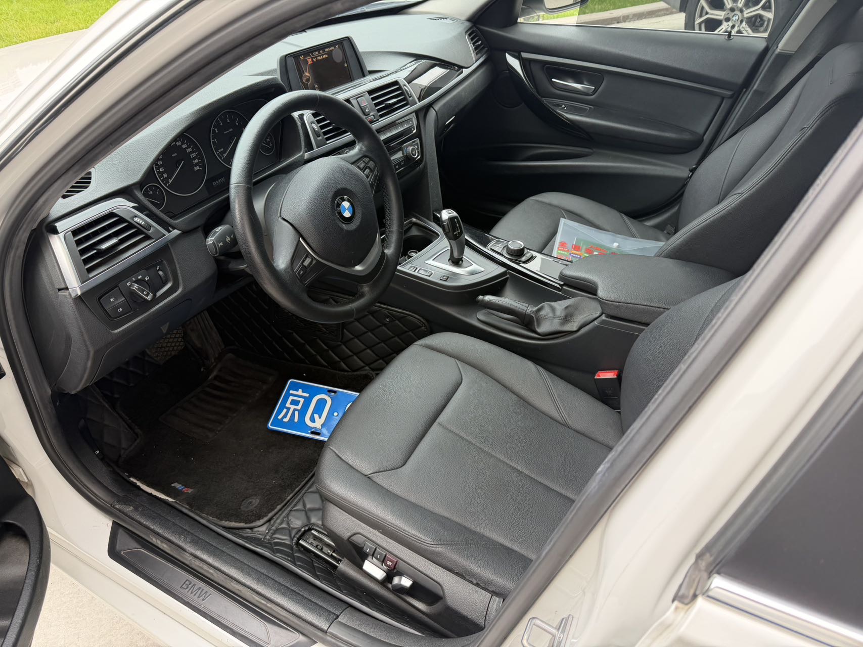 BMW 3 Series 2017 #6 BMW 3 Series 2017 car image #6