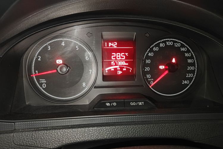 Volkswagen Santana 2022 car image #16