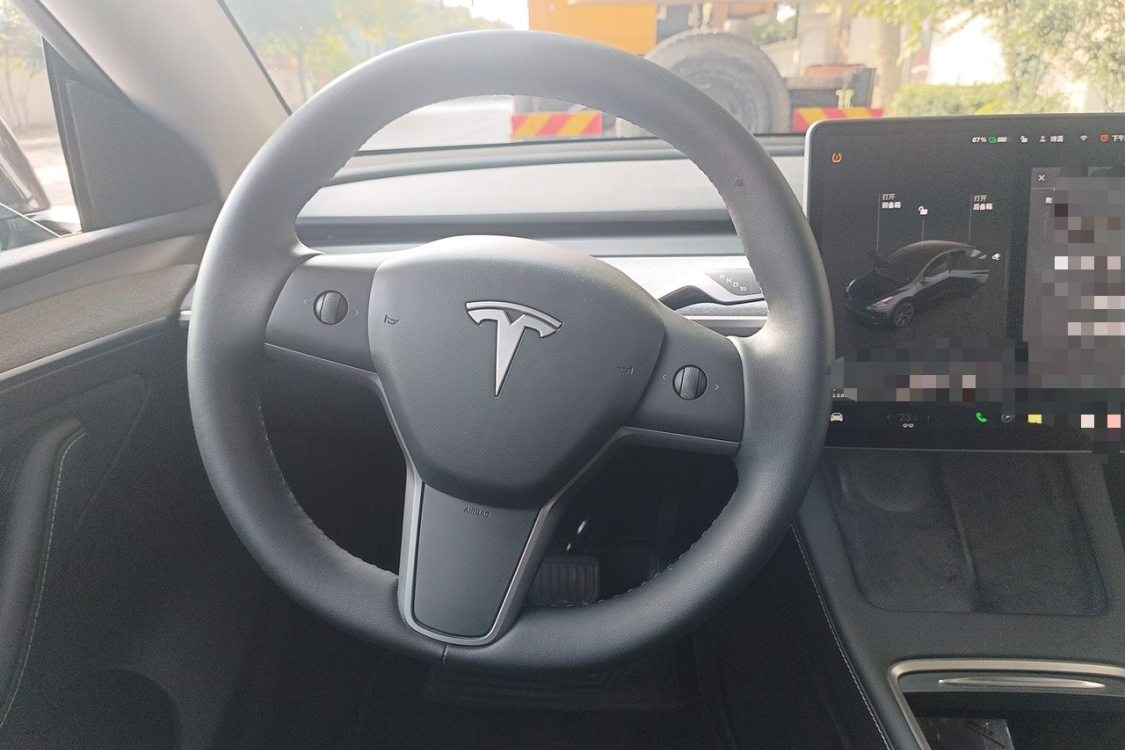 Tesla Model Y 2024 #22 Tesla Model Y 2024 immagine di auto #22