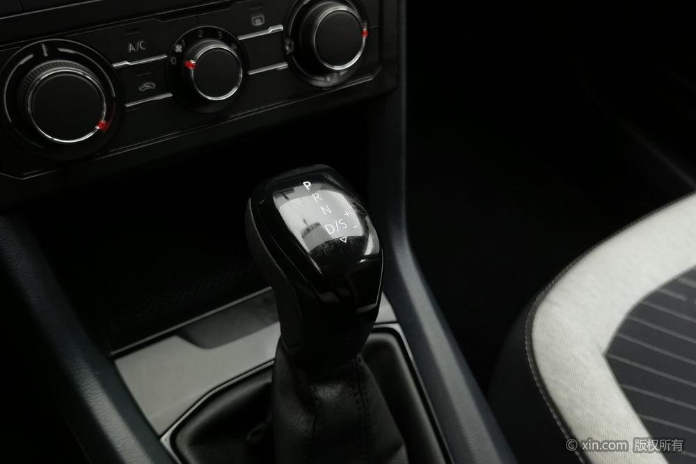 Volkswagen Tharu 2025 #15 Volkswagen Tharu 2025 car image #15