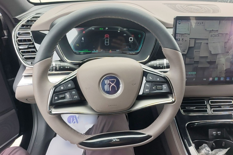 BYD Han 2021 car image #11