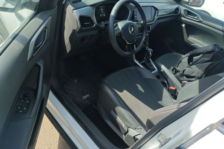 Volkswagen T-Cross 2021 изображение автомобиля #12