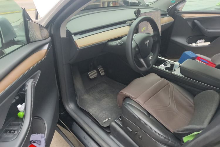 Tesla Model Y 2021 #18 Tesla Model Y 2021 car image #18