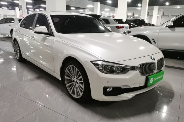 BMW 3 Series 2018 car image #4