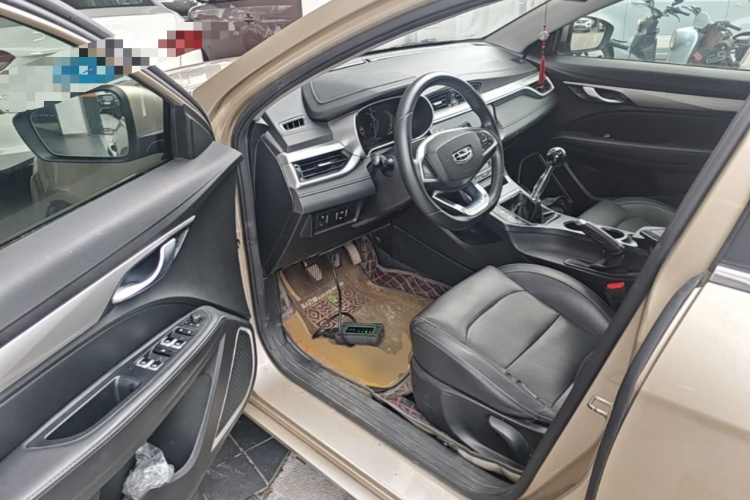 GEELY Emgrand 2021 car image #16