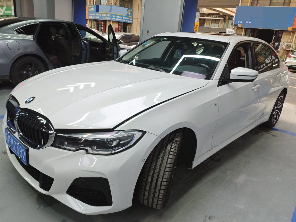 BMW 3 Series 2020 car image 