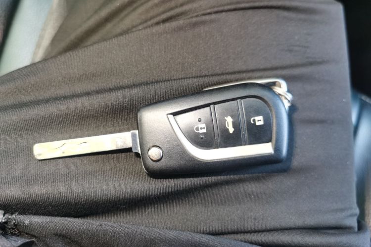 Toyota Corolla 2016 immagine di auto #10