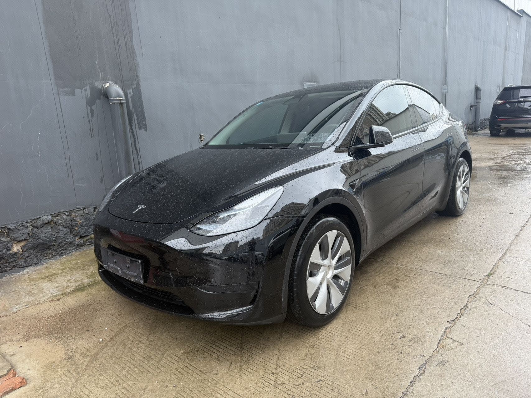 Tesla Model Y 2023 Tesla Model Y 2023 car image