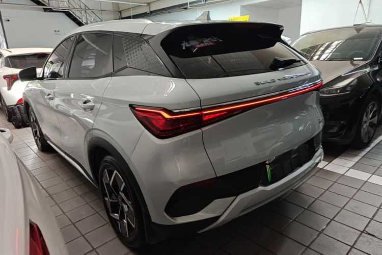BYD Yuan Plus 2023 immagine di auto #5