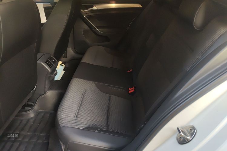 Volkswagen Golf 2019 imagem de carro #19