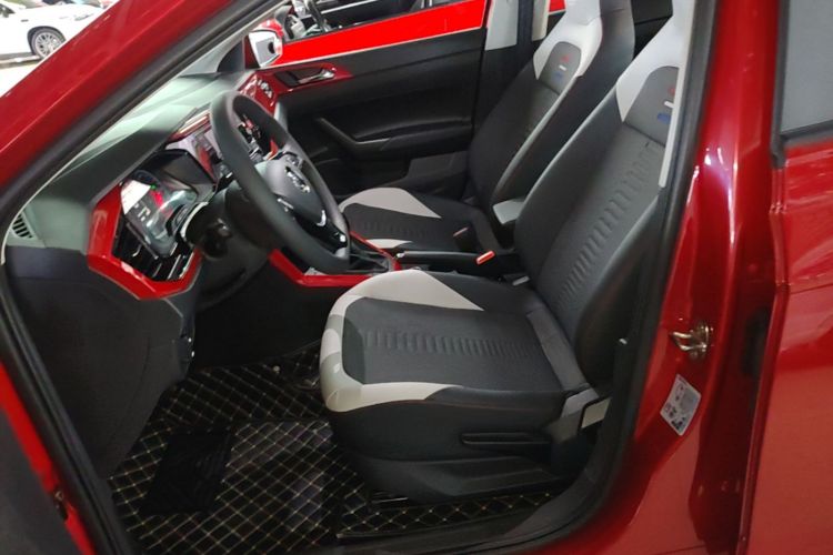 Volkswagen Polo 2020 car image #15