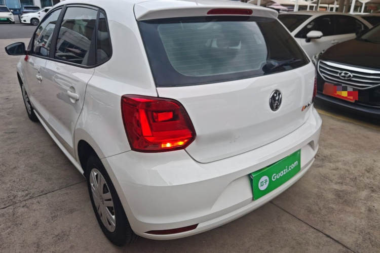 Volkswagen Polo 2017 car image #5