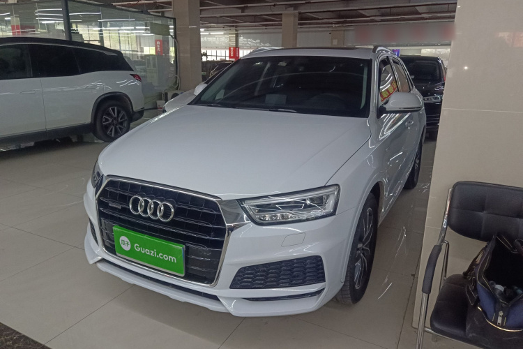Audi Q3 2019 immagine di auto #2