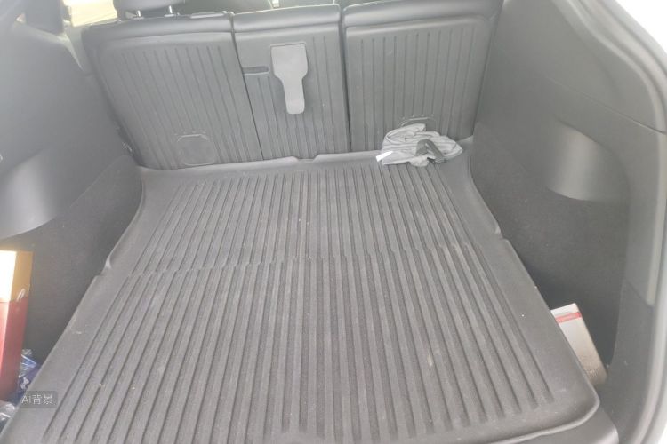 Tesla Model Y 2023 #21 Tesla Model Y 2023 car image #21