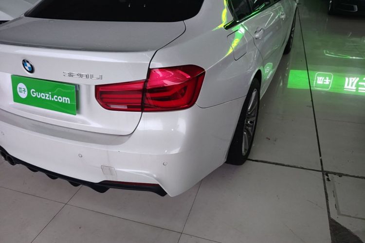 BMW 3 Series 2019 car image #8