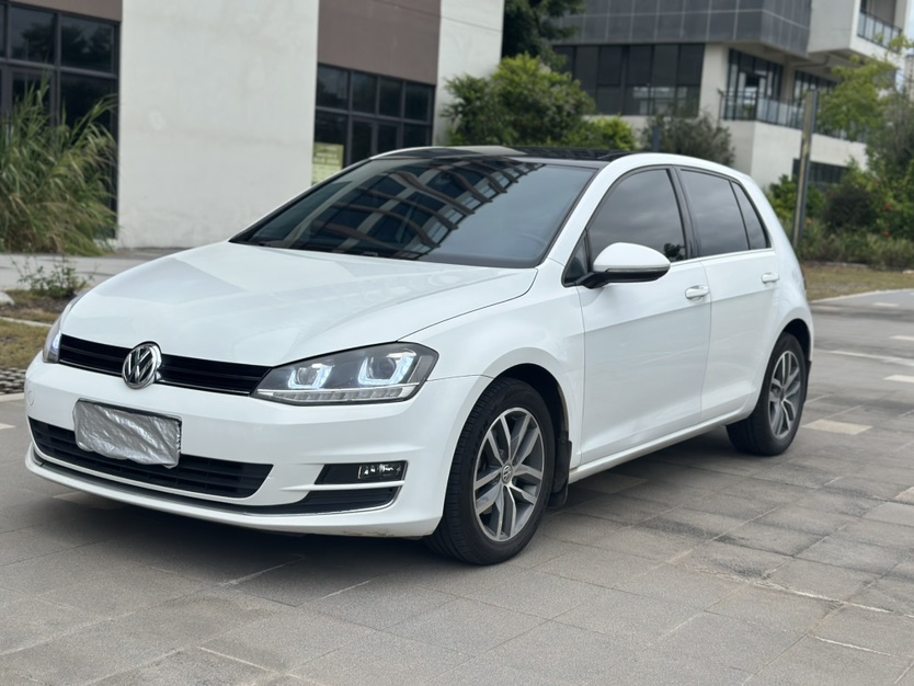 Volkswagen Golf 2016 Volkswagen Golf 2016 immagine di auto