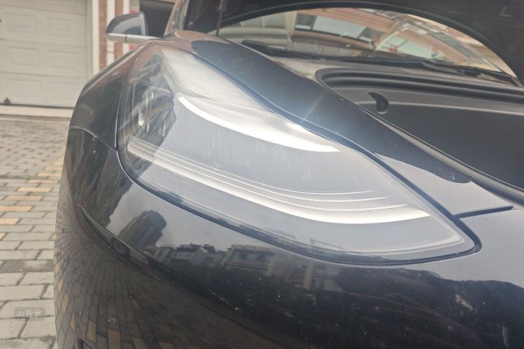 Tesla Model 3 2020 car image #8
