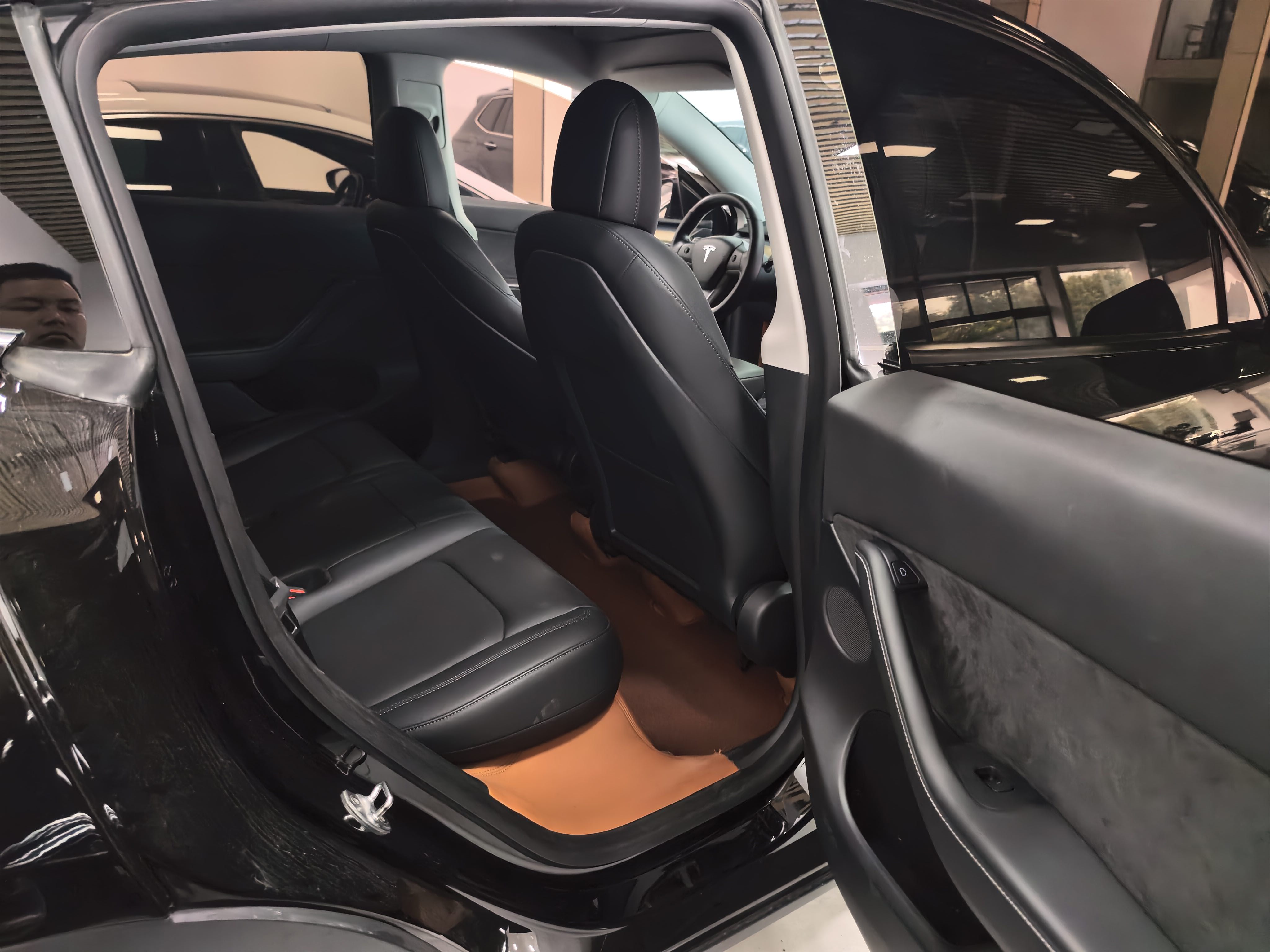 Tesla Model Y 2021 #12 Tesla Model Y 2021 car image #12