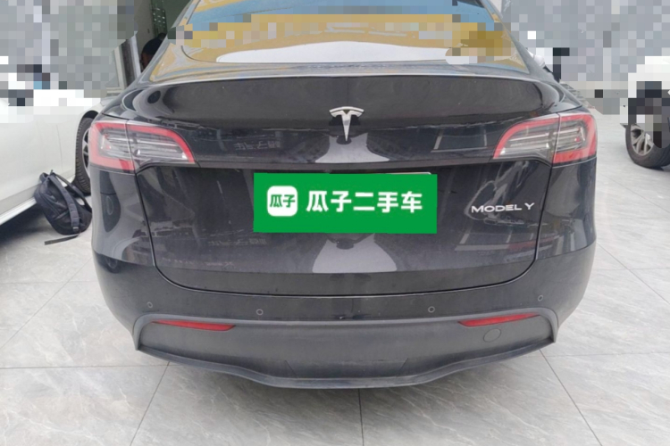 Tesla Model Y 2022 #6 Tesla Model Y 2022 car image #6
