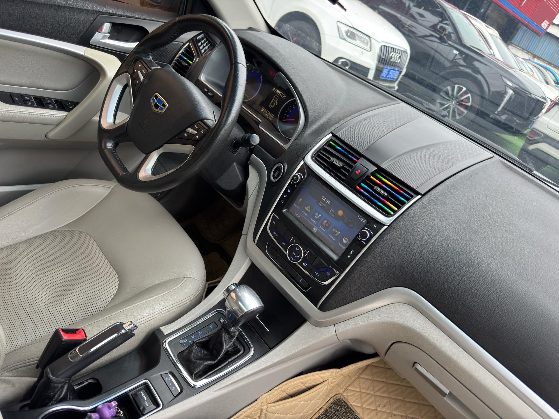 GEELY Emgrand 2015 صورة سيارة #24