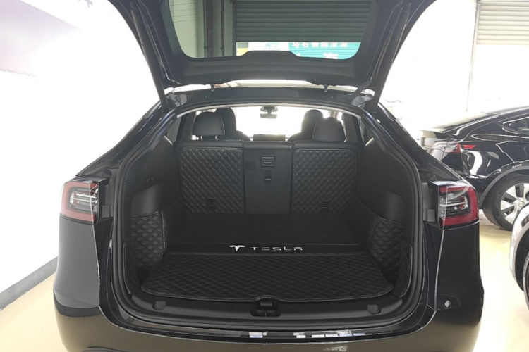 Tesla Model Y 2024 #19 Tesla Model Y 2024 car image #19