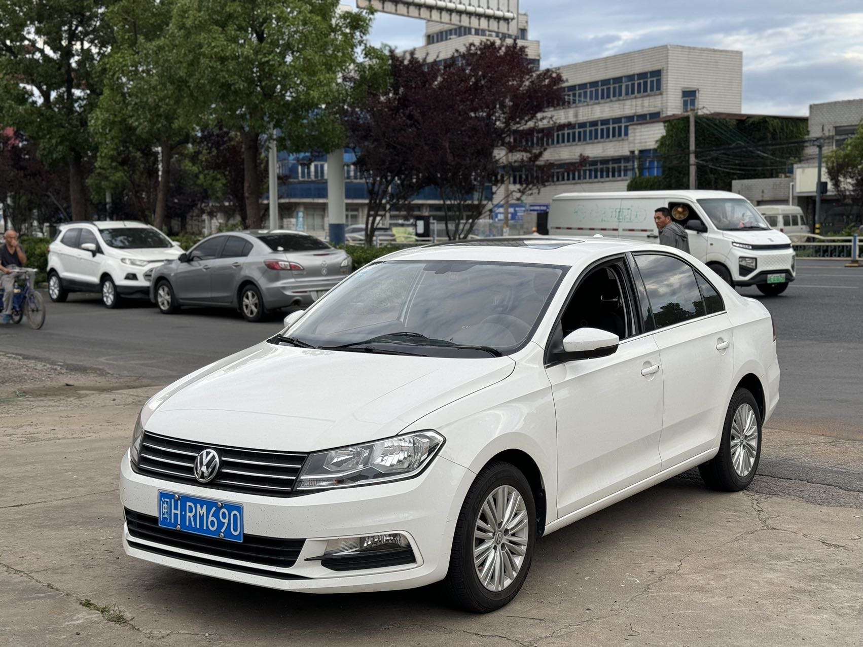 Volkswagen Santana 2020 car image 