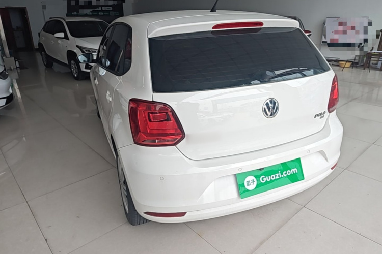 Volkswagen Polo 2017 car image #5